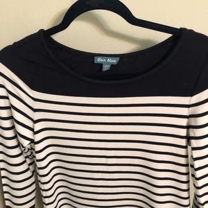 Adorable cotton shift dress.